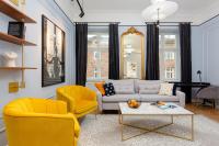 Posedenie v ubytovaní LUX Golden Apartment Praga Kępna by Renters Prestige