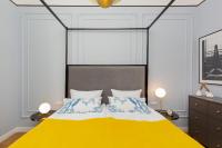 Posteľ alebo postele v izbe v ubytovaní LUX Golden Apartment Praga Kępna by Renters Prestige