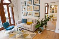 Posedenie v ubytovaní luxurious and quiet apartment in the lively heart of Venice