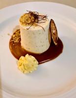 Jídlo v hotelu nebo okolí