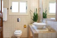 Koupelna v ubytování Ionian Luxury Villas