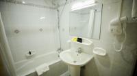 Green House Hotel Suites & Apartmentにあるバスルーム