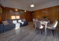 Posedenie v ubytovaní Apartament z panorama Szrenicy - duzy 70m2, 2 sypialnie i salon, idealny dla duzej grupy!