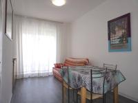 Posedenie v ubytovaní Excellent flat with AC, shared pool and parking