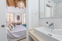 A bathroom at Mira Apartment in Malaga by Solaga Holiday Homes