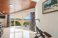 Fitness centrum a/nebo fitness zařízení v ubytování Galapagus privat beach & boat dock