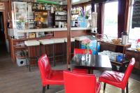 Shipotel-Berlin GmbH, Shipotel Eastern & Shipotel Westernにあるラウンジまたはバー