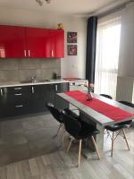Kuchyňa alebo kuchynka v ubytovaní Apartament Metropolia typu deluxe, free WiFi, FV