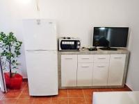 Kuchyňa alebo kuchynka v ubytovaní Apartments in Jasenice 41709