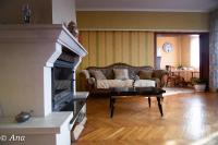 A seating area at The Pearl Apartment Varna