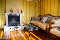 A seating area at The Pearl Apartment Varna