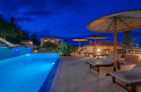 Bazén v ubytovaní Strofilia Authentic Villas alebo v jeho blízkosti