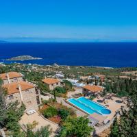 Bazén v ubytovaní Strofilia Authentic Villas alebo v jeho blízkosti