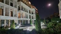 A garden outside Apartment in Evargreen complex with Terrace