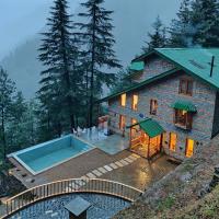 Kudrat - A Boutique Homestay- Tirthan Valleyの敷地内または近くにあるプール