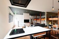 D plus one doors - Vacation STAY 88116にあるキッチンまたは簡易キッチン