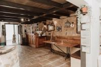 Kuchyň nebo kuchyňský kout v ubytování Casa da Madalena Backpackers Hostel