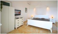 Posteľ alebo postele v izbe v ubytovaní SeaView Apartment - Rogoznica