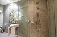 Łazienka w obiekcie Posada del Dragón Boutique Hotel