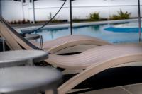 Basen w obiekcie Hotel La Pergola lub w pobliżu