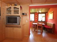 Telewizja i/lub zestaw kina domowego w obiekcie Apartment Christoph by Interhome