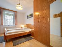 Postel nebo postele na pokoji v ubytování Apartment Georgiberg by Interhome
