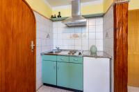Kuchyňa alebo kuchynka v ubytovaní Apartmani ELLEN