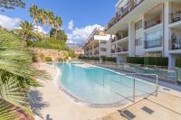 Bazén v ubytovaní Holiday apartment in Mijas Golf alebo v jeho blízkosti