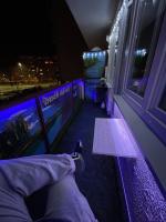Posedenie v ubytovaní Treba Malo Odmorit - Self check-in option, Family Room, PS4 Pro, Free parking