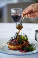 Jídlo v hotelu nebo okolí