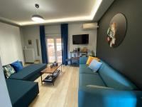 Televízia a/alebo spoločenská miestnosť v ubytovaní ASIMINA apartment, Kerameikos Metro Station
