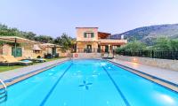 Bazén v ubytovaní Villa Stelios Private Pool alebo v jeho blízkosti