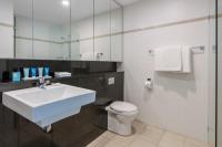 Meriton Suites World Tower, Sydneyにあるバスルーム
