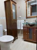 A bathroom at El SOL del SUR