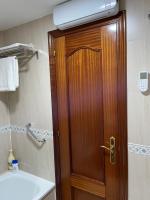 A bathroom at El SOL del SUR