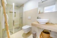 Łazienka w obiekcie Petit Biniaraix - Ex Menditzu Rooms
