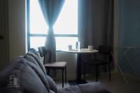 9am-5pm, SAME DAY CHECK IN AND CHECK OUT, Work from Home, Comfy & Quiet Tamarind Suites-Cyberjaya by Flexihome-MY,にあるシーティングエリア
