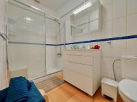 A bathroom at Coastview Terrace Studio by TOR