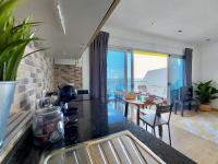 A seating area at Coastview Terrace Studio by TOR