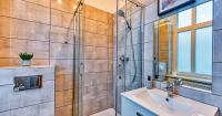 Kúpeľňa v ubytovaní Apartamenty na Deptaku by Royal Aparts