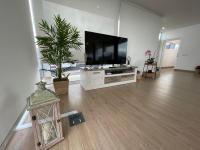 Televízia a/alebo spoločenská miestnosť v ubytovaní Eslanzarote Eco Villa Tony, heated pool, jacuzzi, Sat tv, Super wifi