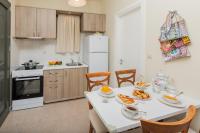 A kitchen or kitchenette at il giardino