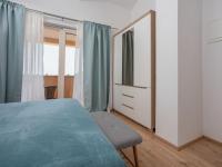 Łóżko lub łóżka w pokoju w obiekcie Villa Flori by Interhome