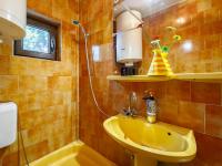 Kúpeľňa v ubytovaní Holiday Home Suzy by Interhome
