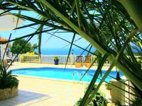 The swimming pool at or close to Villa Bambi