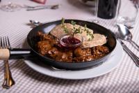 グミュント・イン・ケルンテンにあるHotel Restaurant Platzerの皿盛り