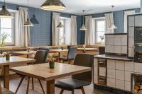 Posedenie v ubytovaní Landhaus Hubertus Wellness & Breakfast