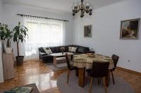 Posedenie v ubytovaní Apartman Tinče
