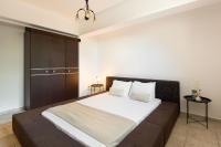 Posteľ alebo postele v izbe v ubytovaní Seagrove, Beachfront Villa In Possidi #FeelsLikeHome