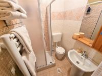 Kúpeľňa v ubytovaní Holiday Home Tonkina kuća